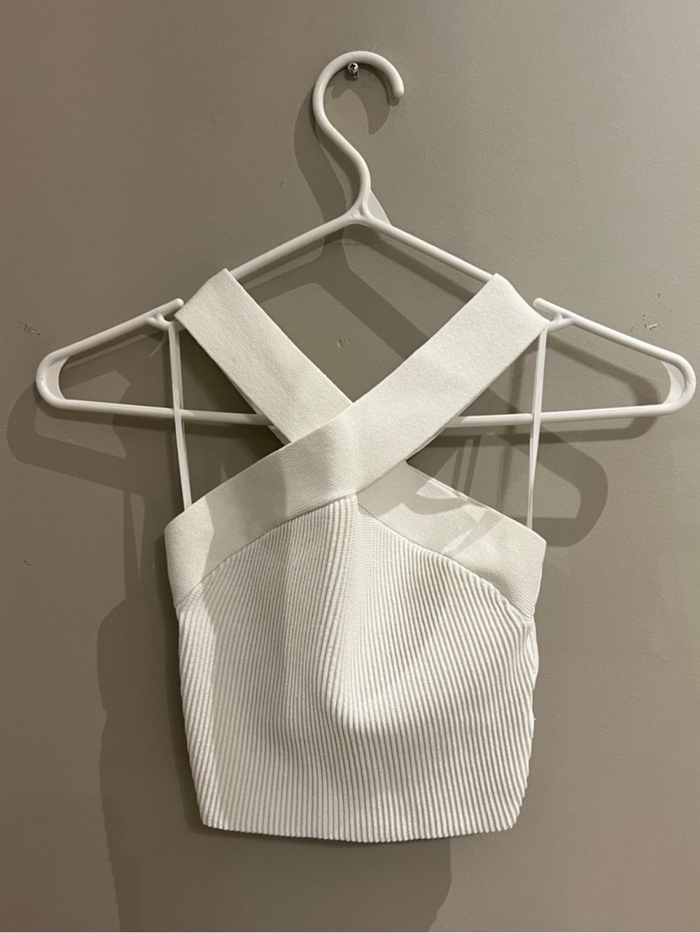 BABATON CRISS-CROSS CROP TOP